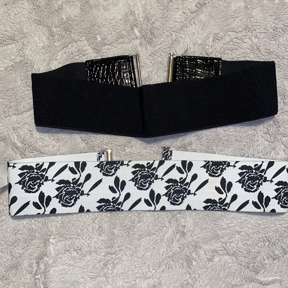2 elastic waist black and white belts - Picture 5 of 5